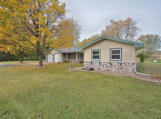 N80W24162 Plainview Rd, Lisbon, WI 53089