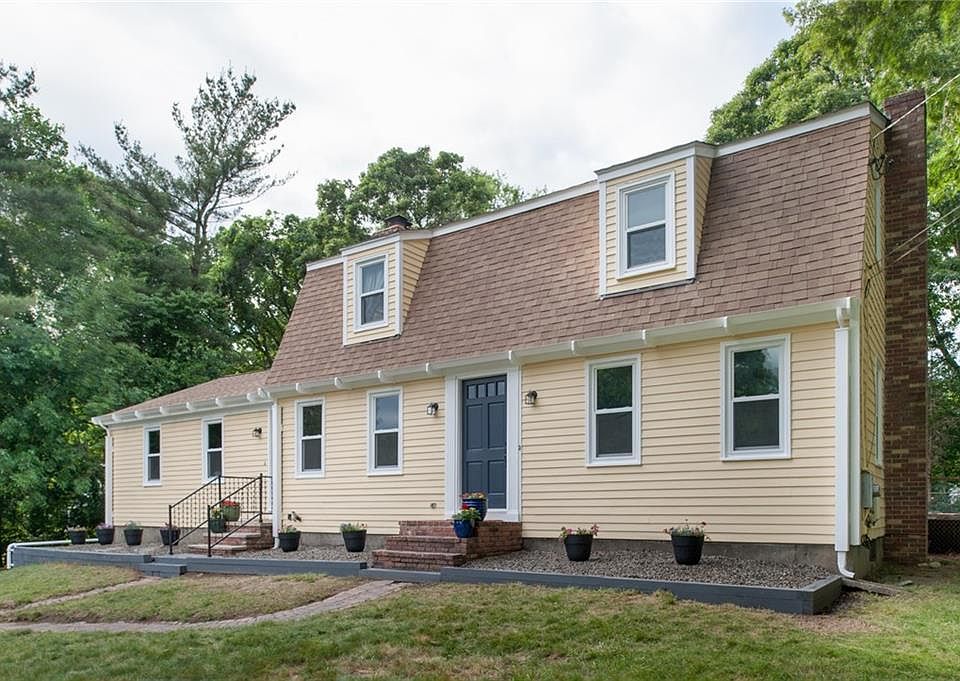 1st image of 25 Pinehill Dr