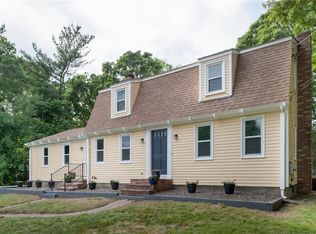 25 Pinehill Dr, East Greenwich, RI 02818