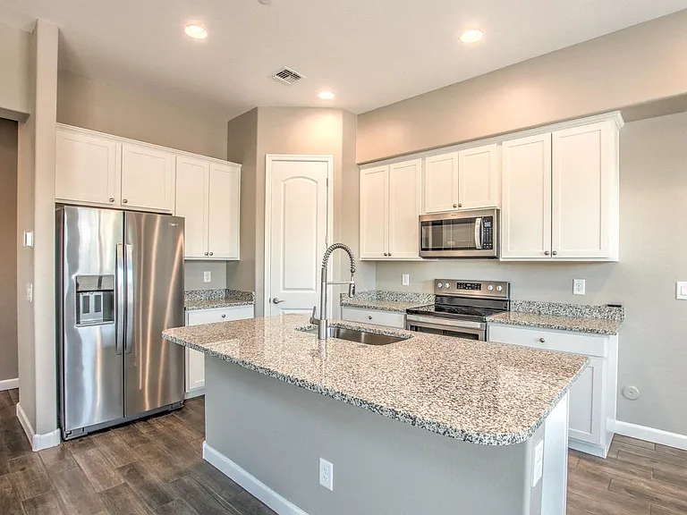 4320 E Granada Rd — Photo 3