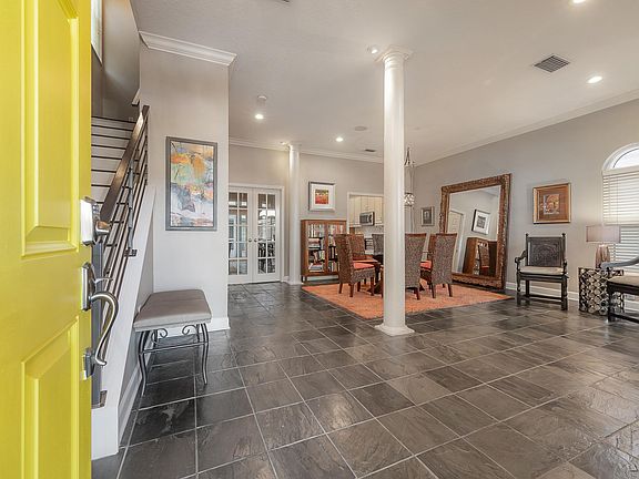 3rd image of 4004 S Orleans Ave