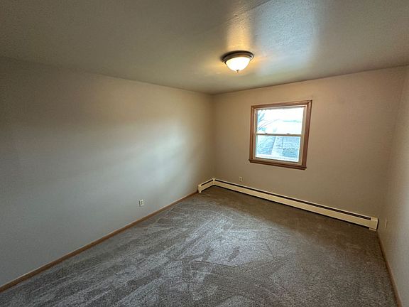 3rd image of 7343 N Teutonia Ave APT 10