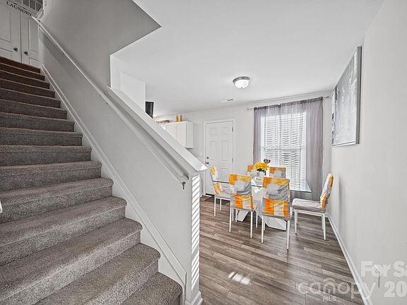 5th image of 723 Quail Ln