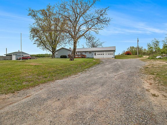 2nd image of 826 W Shelby Rd