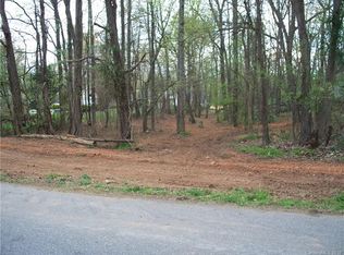 565 Hoyle St, Lincolnton, NC 28092