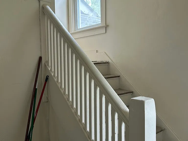 844 Saint Agnes Ave — Photo 20