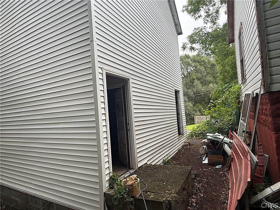 1st image of 108 N 3rd St