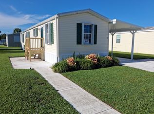 97 Overlook Dr, Micco, FL 32976