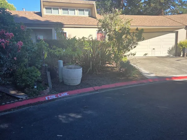 938 W 9th Street, Santa Rosa, CA 95401