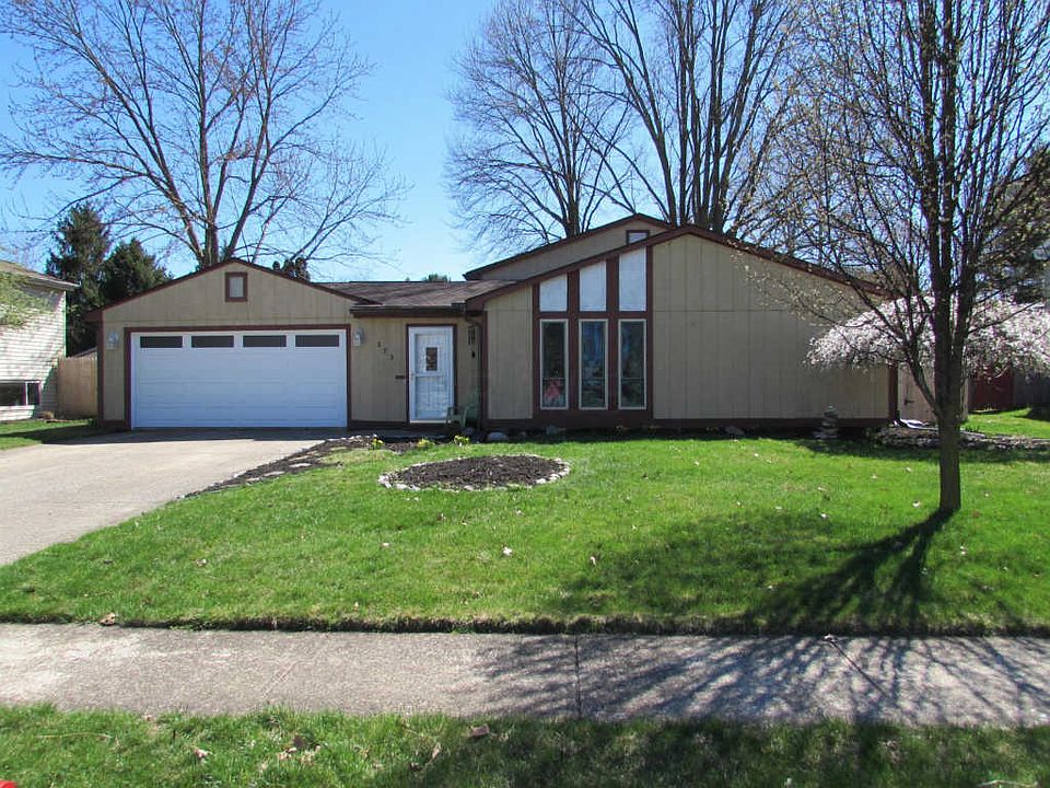 1st image of 373 Highbury Cres