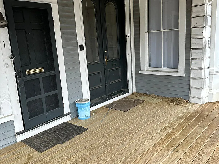 Entry & Porch
