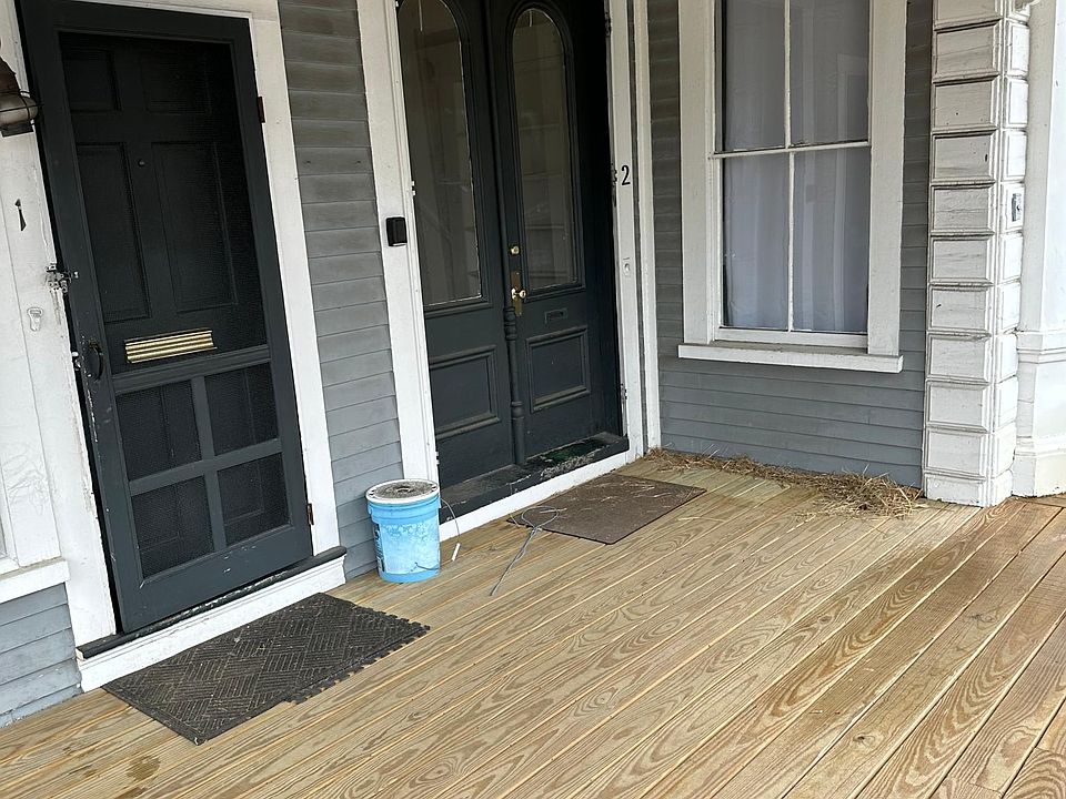 Entry & Porch