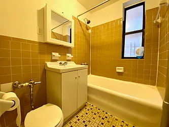 Rented by Lang Realty LLC