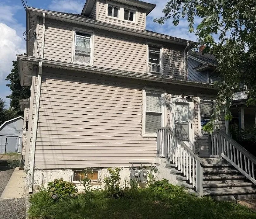 273 Netherwood Ave #2