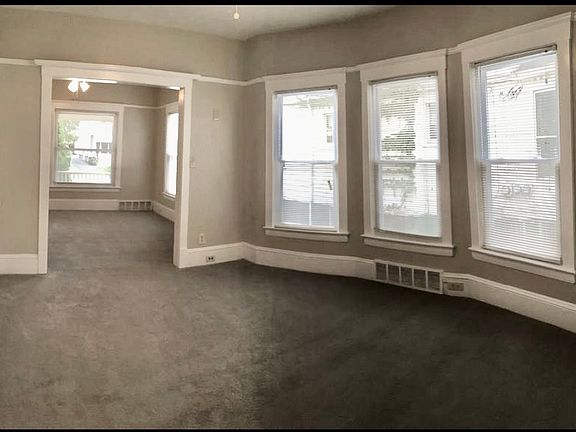 4th image of 1180 Warren Rd