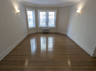 6701 N Greenview Ave #1C, Chicago, IL 60626