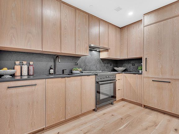 3rd image of 532 Clinton Ave #1A