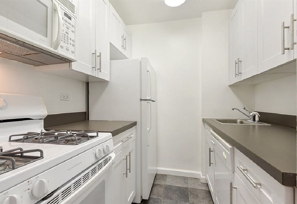 2nd image of 310 E 65th St APT 9D