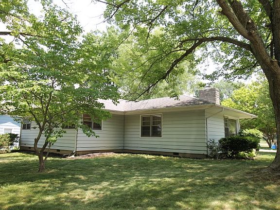 5th image of 108 Sherry Ln