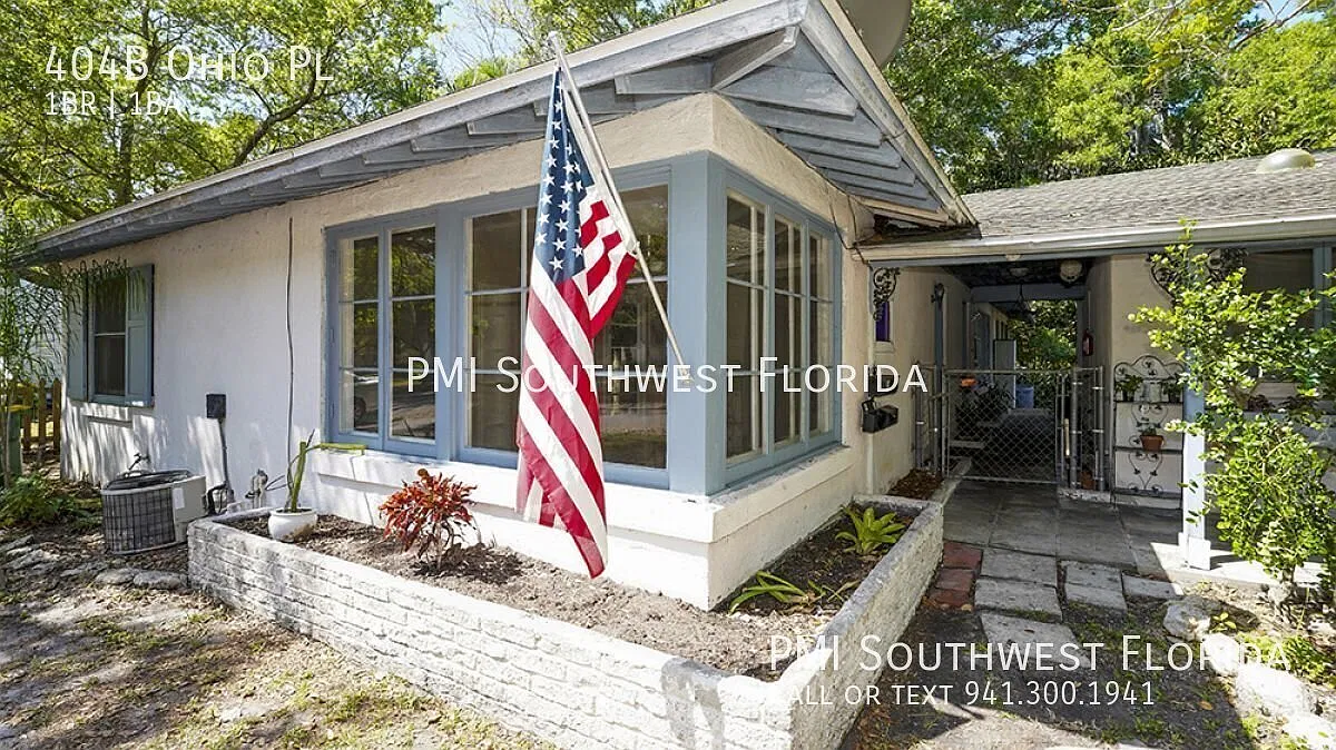 1BR/1BA Rental in the Laurel Park Historic District | Downtown Sarasota Living! — Photo 1