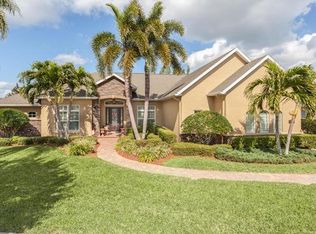 708 Carriage Ln, Merritt Island, FL 32952