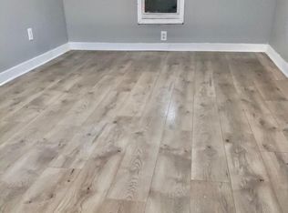 4094 Fenton Rd, Flint, MI 48507