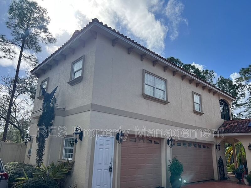 1st image of 225 Arnold Ln