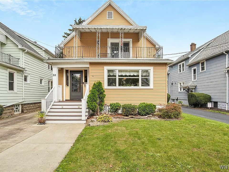 1st image of 88 Athol St Unit 1