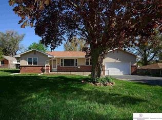 5502 Larimore Ave, Omaha, NE 68104