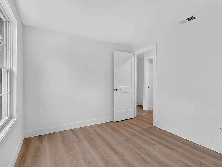 45 Tiffany Dr — Photo 20
