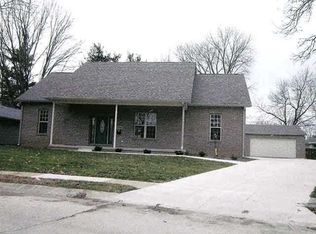 2964 Streamside Ct, Columbus, IN 47203