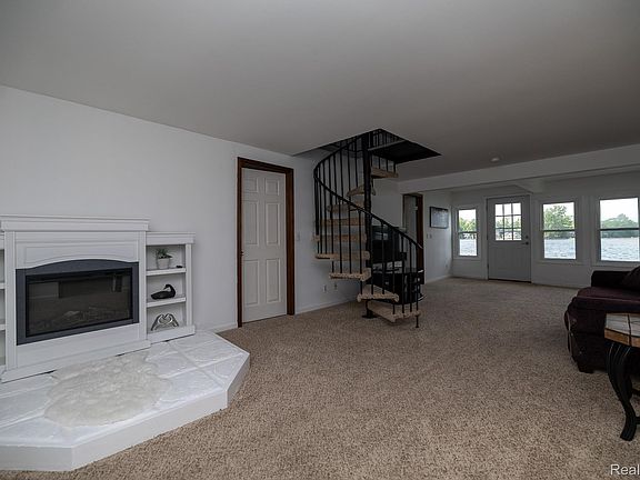 5th image of 8691 Cooley Lake Rd