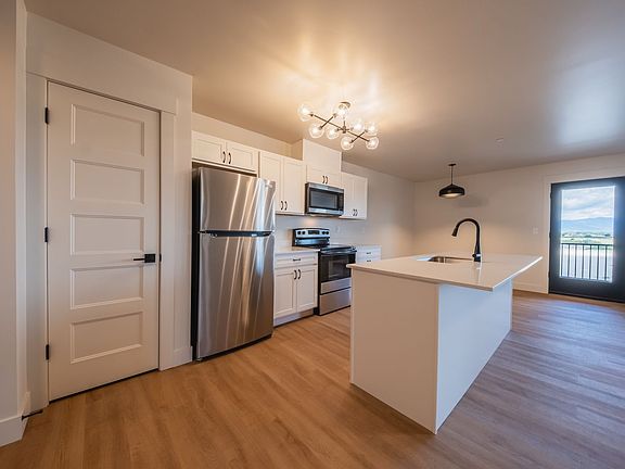 5th image of 426 Cobalt Dr Unit 108