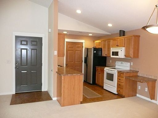 2nd image of 14019 NE 20th Ave APT 67H
