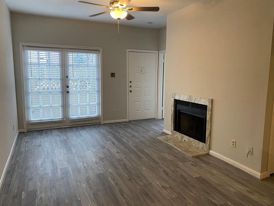1st image of 2121 El Paseo St APT 2009