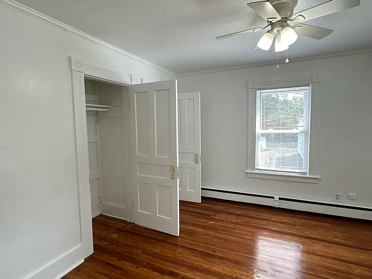 35 Maud St #2 — Photo 23
