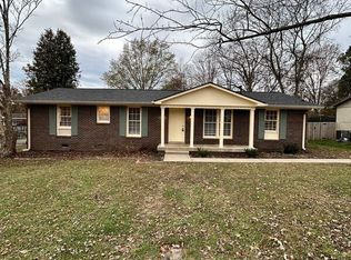 105 Hull Ln, Hendersonville, TN 37075