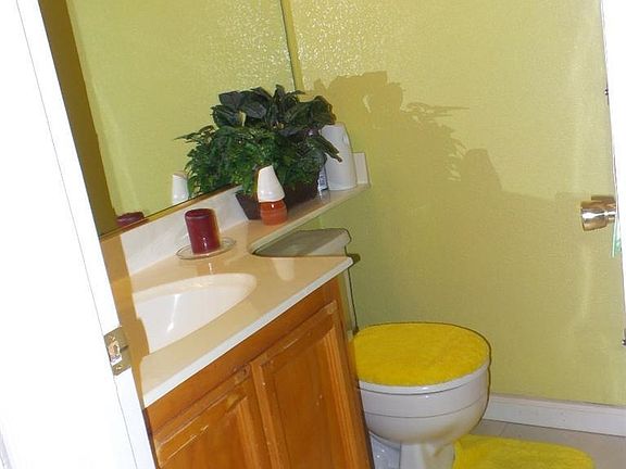 4th image of 8140 Eddington Way