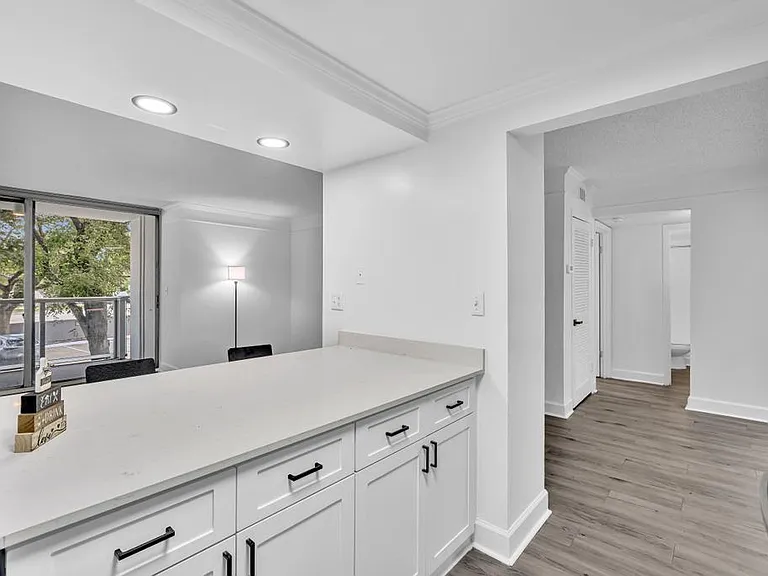 Nottingham Pine Luxury Apartment Homes — Photo 41