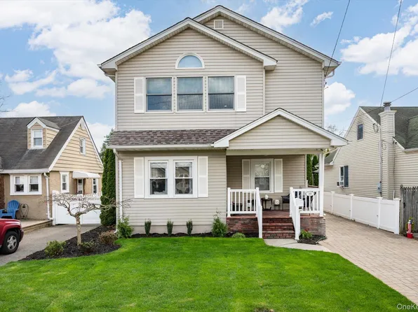 38 Orchard Street, Merrick, NY 11566
