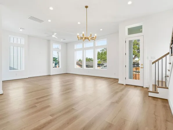 3830 Wilmer St, Houston, TX 77003