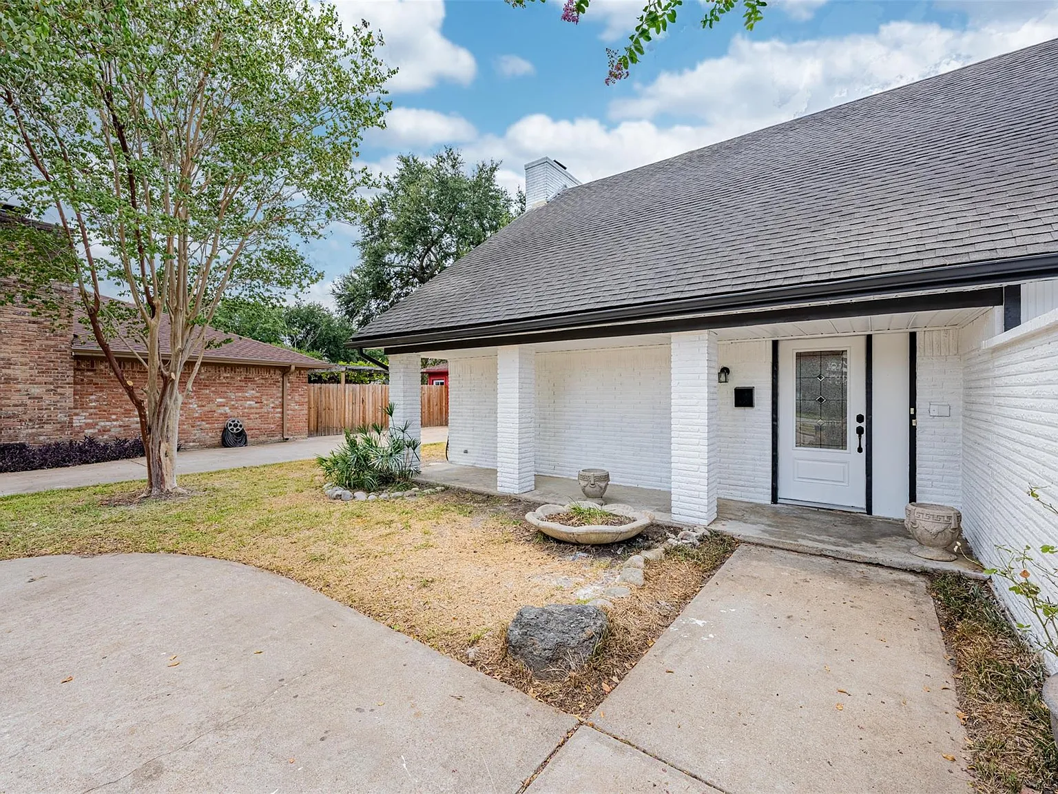 3 bed, 2.5 bath, 2503 sqft, $2,500 — Photo 4