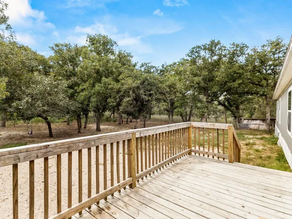 161 High Point Rdg, Seguin, TX 78155