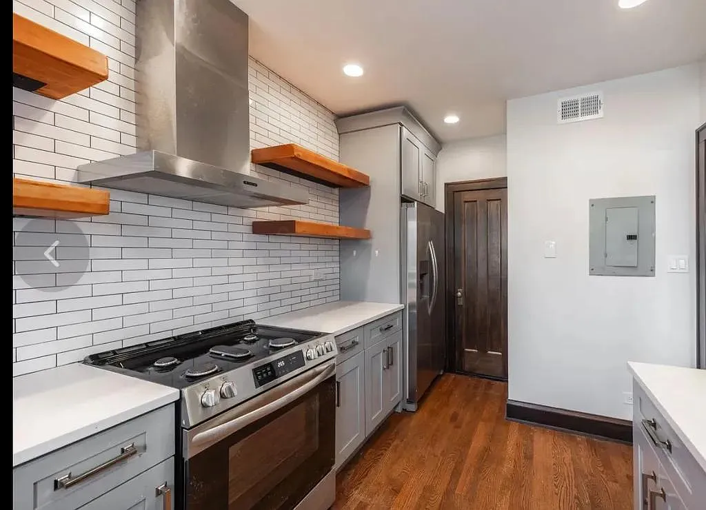 6411 North Talman Avenue #304 — Photo 3