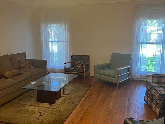 4th image of 609 Ethel Blvd