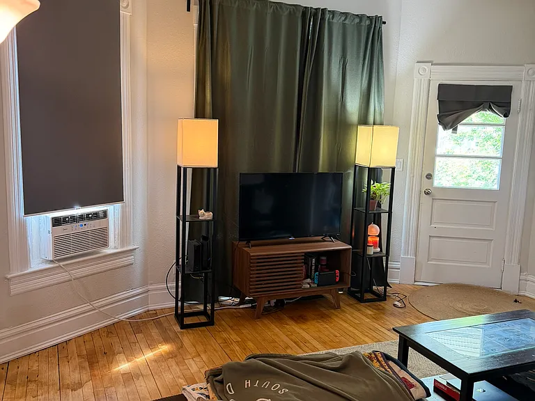 1519 Lynn Ave #1 — Photo 9