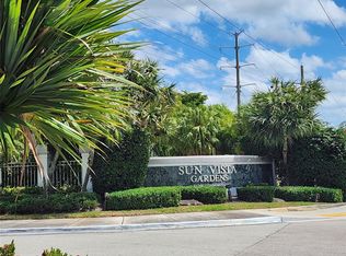 5686 NW Rock Island Rd #102, Fort Lauderdale, FL 33319