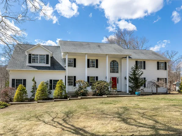 6 Leonard Drive, New Fairfield, CT 06812