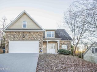 3024 Oakleigh Township Dr, Knoxville, TN 37921