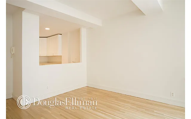 Sold by Douglas Elliman | media 14